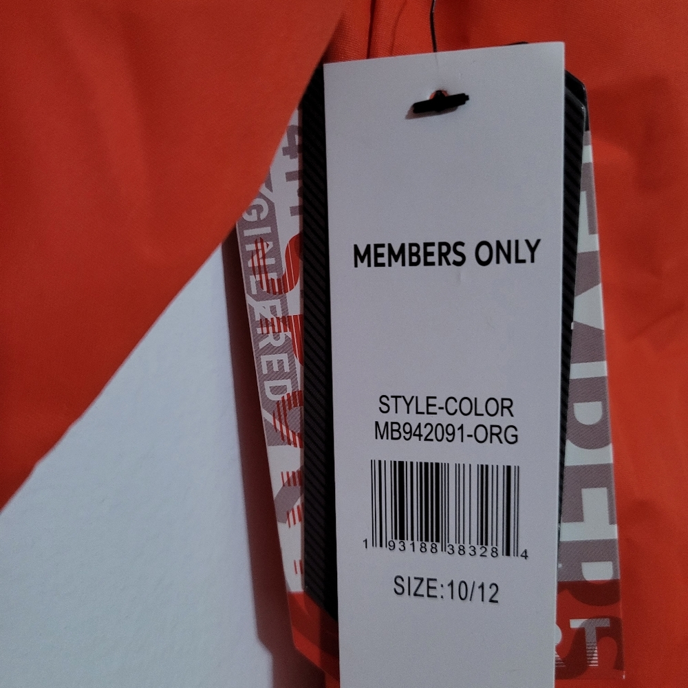 members only. Band new jacket. Size 10-12 - Picture 3 of 3